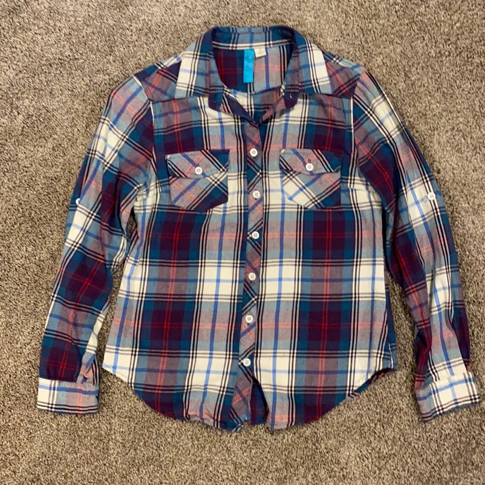 Women plaid button up shirt